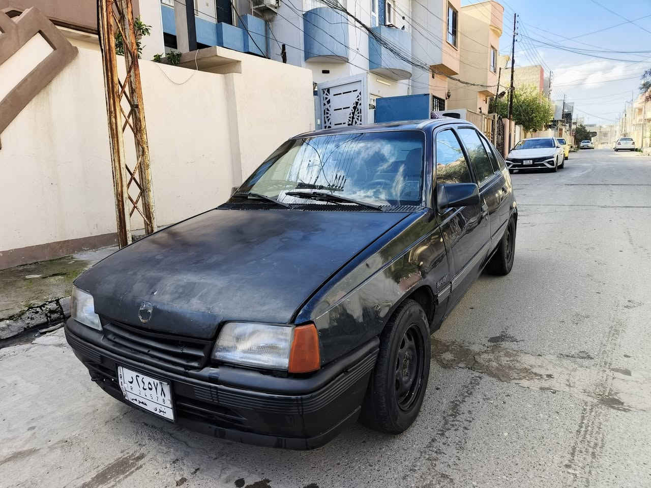 🟢حجم المكينة ١٦ قطارة مال بانزين
🟢كير شرط 
🟢طخم امامي خلفي شرط
🟢كلج مبدل جديد
🟢وايرمنية كلها شغالة
🟢دشبول جديد
🟢ارضية جلد مغلفة
🟢باتري جديد
🟢السعر 25 ورقة وبيها مجال . 

🔴عنوان / الموصل حي السكر 

رقم الهاتف 
***********
