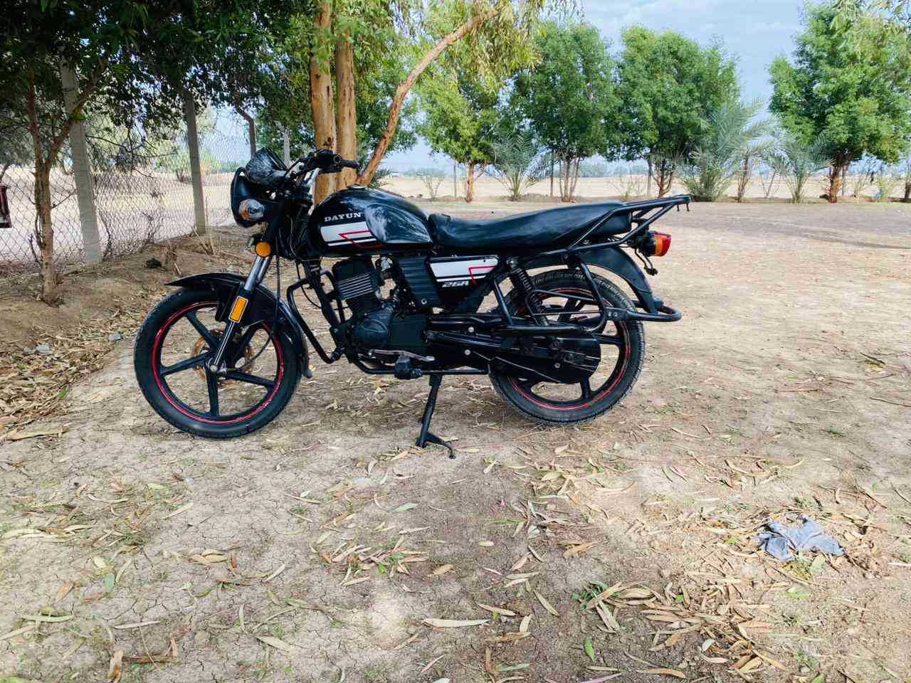 سلام عليكم دراجة دايون نفخ موديل 21 وراق صولي شرط الصولي مكفول كفالة عامة كرهبايات توير مبيه اي نقص شرط نضف من الصوره محرك مكفول كفالة عامة شرط مملعوب بيه درجه كامله مبيه اي نقص السعر مليون ١٥٠ وبيه مجال الشراي نتصل وبيك خير ودلل ***********
