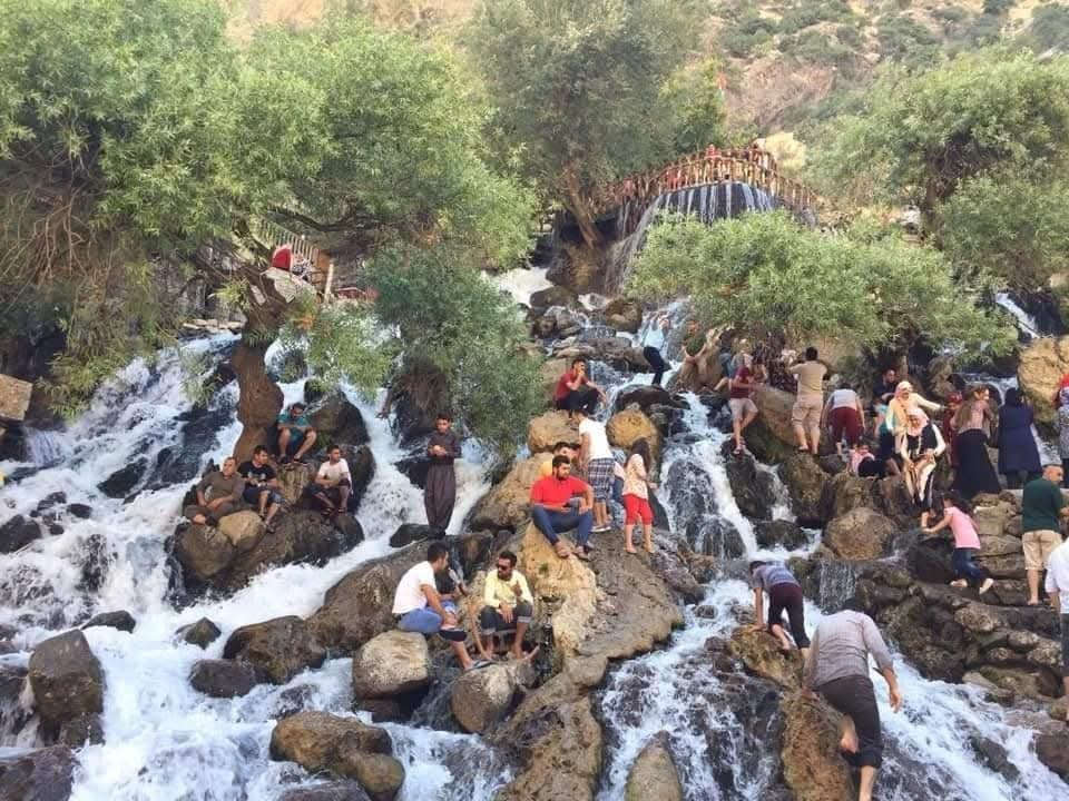 الى اهلنا في بهرز الحبيبة
ستكون هناك سفرة سياحية إلى مدينة السليمانية وبالتحديد مصيف احمد آوى 
يوم الخميس المصادف 5/28 وتكون الرحلة ليوم واحد 
الانطلاق صباحا والرجوع ليلا 
سعر النفر 25 الف 
للاستفسار الاتصال  على ***********
او مراسلة الصفحه
