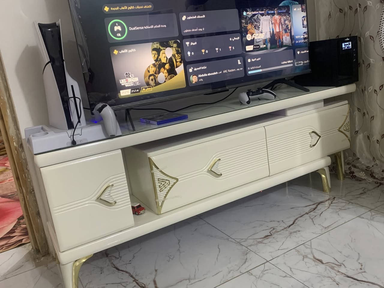 ‏السلام عليكم ميز بلازما تركي قياس 150 سم استعمال أقل أسبوع السعر 170 بغداد رقم الهاتف
***********
