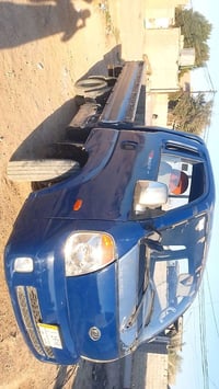 سياره 3000 محرك جديد توه مشدود رقم غادسيه والسعر 75 وباي مجال077500290...