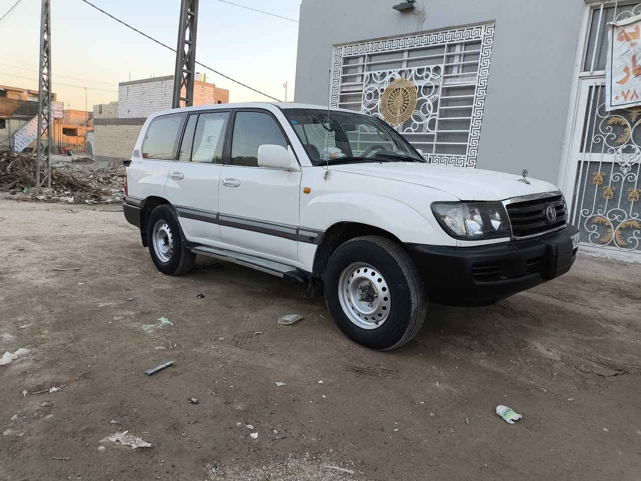 السلام عليكم ورحمة الله وبركاته
سلك قطري موديل 1999 سياره جديده وجاهزه من كلشي بيهه صبغ حزام بدون ضربه قويه كير مكينه حداديه تخم تاير كله جديد رقم سليمانيه دولي لوكير شغال شاشه لايت زنون تبريد 3 قطع مكان السياره نجف المناذره الاستفسار *********** السعر 118 وبيهه مجال قليل..
