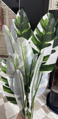 اشجار صناعيه • خدمة توصيل