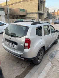 رينو داستر 2013 سنوية  جديدةلل2029 ماشية 192وقابل للزيادة  مطخطخة وبيه...