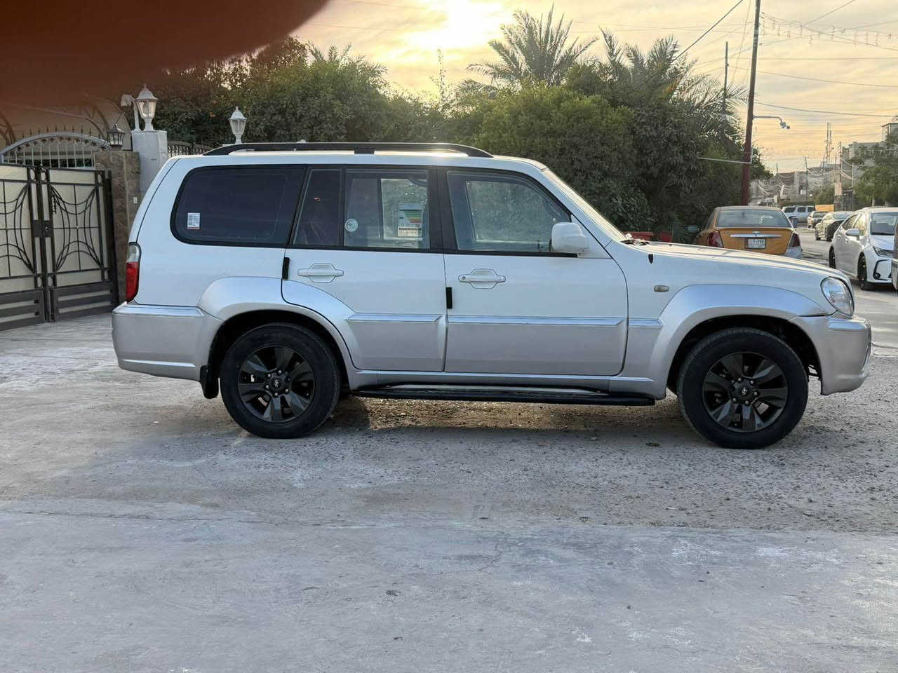 السلام عليكم هونداي تريكان٢٠٠٤
خليجي 
الشراي يتصل***********
السعر٩٨قفل قفل 
بيع اومراوس
محرك ٦سلندربلاد

كيراوتو
٧راكب قطعتين تبريد
سيارةجديدة
بيهاربع بنيدوربع جاملغ بغداد, العراق
