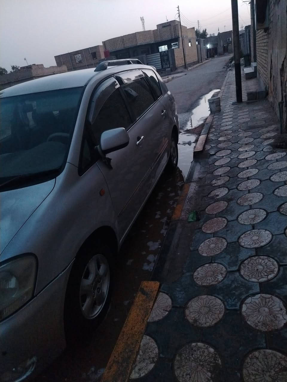 سلام عليكم ورحمة الله وبركاته سياره ابصم مديل 2002 كير مكينه كفاله عامه بس هي جارده وبيه طخات والسعر 110 وبيها مجال رقم الهاتف  ***********
