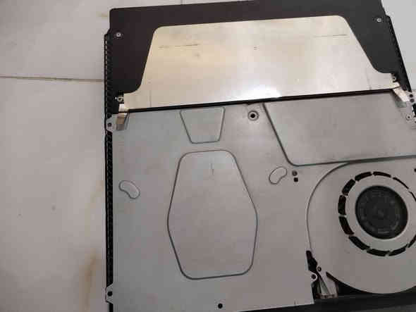 سلام عليكم بلي 4 سلم عاطل عاطل فحم مادري بي شنو من عطل وتركنا لجهاز ميوصل صوره يضل هيج مثل ماموضح بل فديو وميعرض ابيع فحم بدون ملحقات ولكفر تعبان وبي كم برغي مفتوح من فوك ولوك هوه لجهاز ابيعه فحم مو تكلي طلع هيج بي سعره 75 قفل وتوصيل موجود ***********
