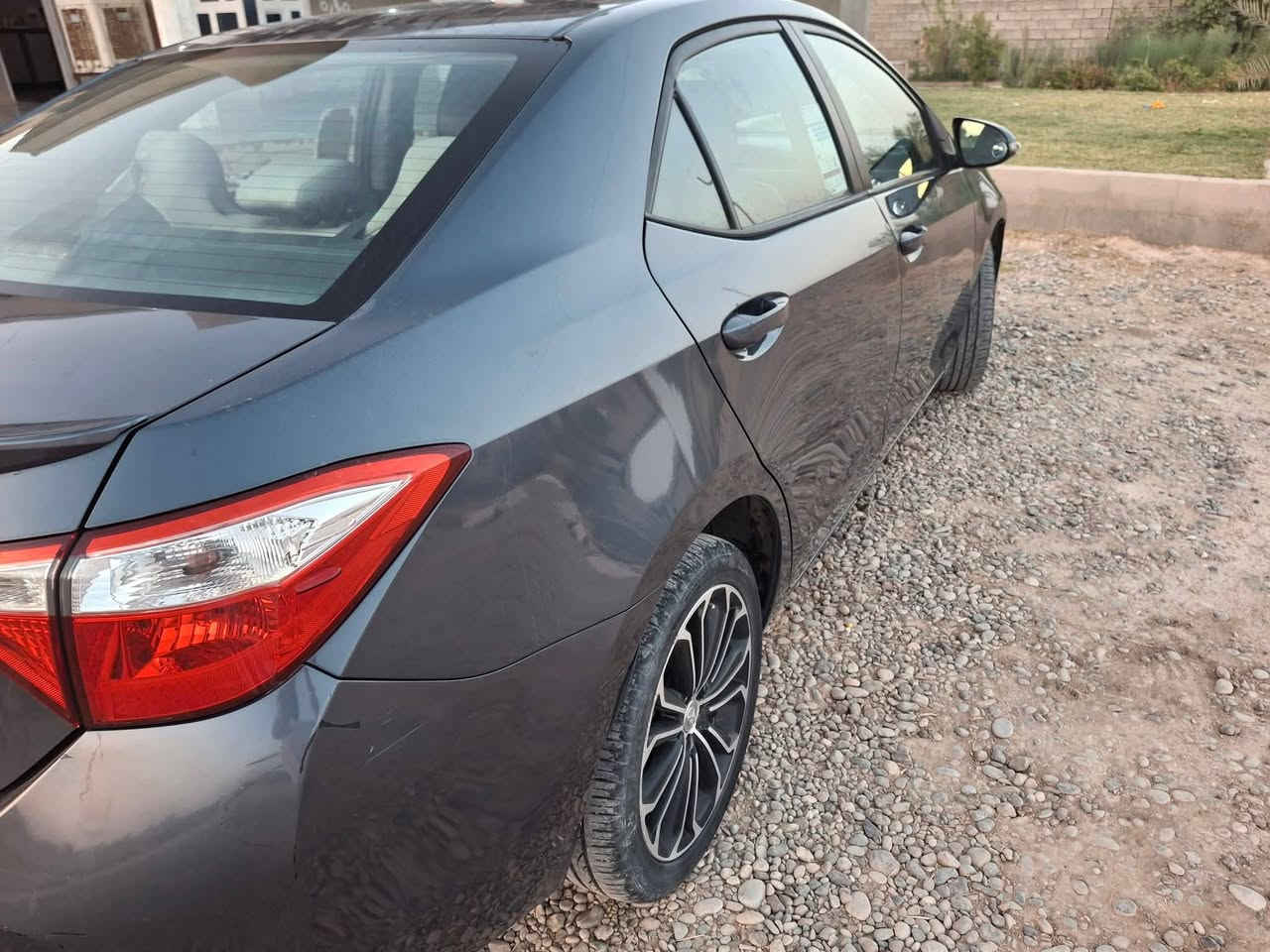 السلام عليكم ورحمة الله وبركاته.. كورلا موديل 16.S مواصفات دبل گير اوتوماتيك و عادي 7 نمر شفتات فتحه سقف سلايت روم. كشنات جلد. اشاير بالمري. بيها قطعه وحده بس البونيد بدون دواخل بيها ملاحضات قليله.. للمراوس ***********/*********** سعرها 130 بيها مجال مكاني الحويجه قرى الحلوات
