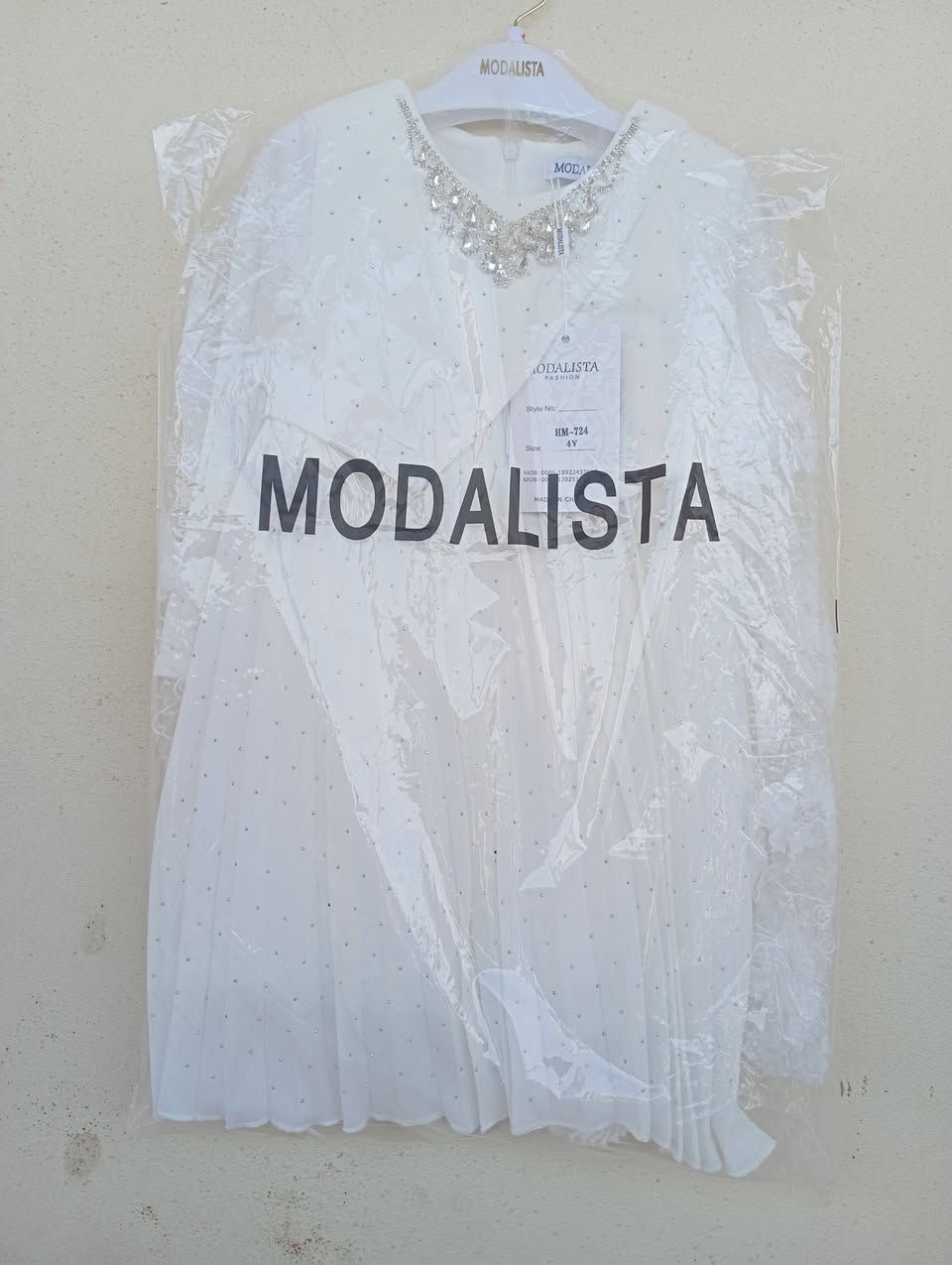 ✨💗 محلات الغازي – قسم الملابس النسائية 💗✨
تألقي بأجمل الإطلالات لكل الأعمار 👗🌸
متوفر لدينا:
👧 فساتين أطفال وبناتي بألوان ناعمة وتصاميم مميزة
👩 فساتين شبابي عصرية ومرتبة
💃 فساتين نسائية راقية تناسب كل المناسبات
🪷 دراعات بيتية أنيقة ومريحة
🧣 شالات بألوان متنوعة تكمل أناقتج
جودة حلوة ✨ أسعار مناسبة 💰 وموديلات ترضي كل الأذواق
📍 زورونا بمحلات الغازي وخلي أناقتج تبدي من عدنا 💕
الموقع: شميط -الشارع العام-مقابل اسواق باسم العيدان 
للاستفسار: ***********
***********
