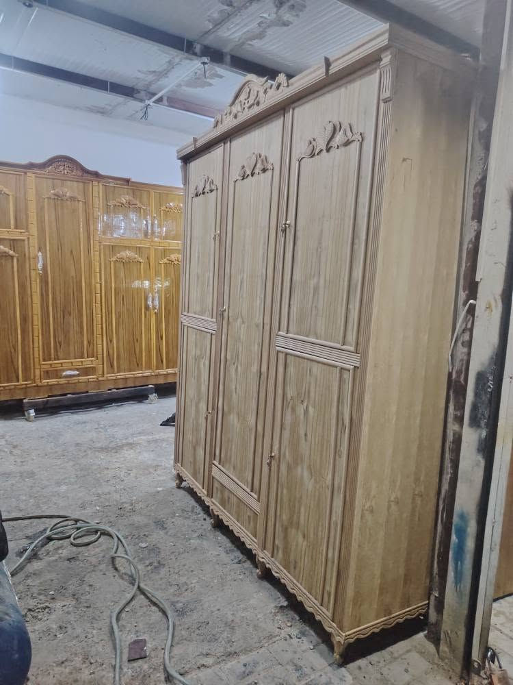 السلام عليكم تحيه طيبه كنتور ابو ٣ابواب مقطع ابو التاج رجل جعب الغزال بغداد
*********** بغداد, العراق

