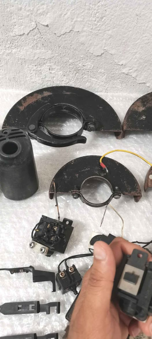 للبيع غراض كوسرات هيتاشي وا ماكيتا

صنع ياباني 🇯🇵

كلهن شغالات ونضيفات كلش

مكاني البصرة القرنة *********** القرنة, البصرة
