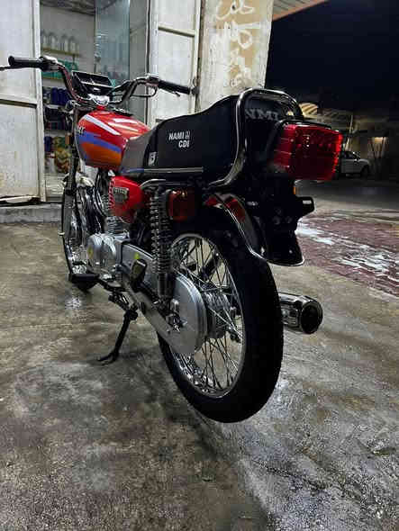 سلام عليكم شباب دراجه لبيع تعمير بدون أوراق دراجه حلوه ومرتبه تعمير كل اصلي مكاني عماره ابو رمانه سعر ٩٠٠ ولشراي يتصل ***********
