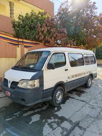 كيا فوتون 14 راكب موديل 2008 صاحبها ساكن بغداد ما اعرفه مكينة كاز هوند...