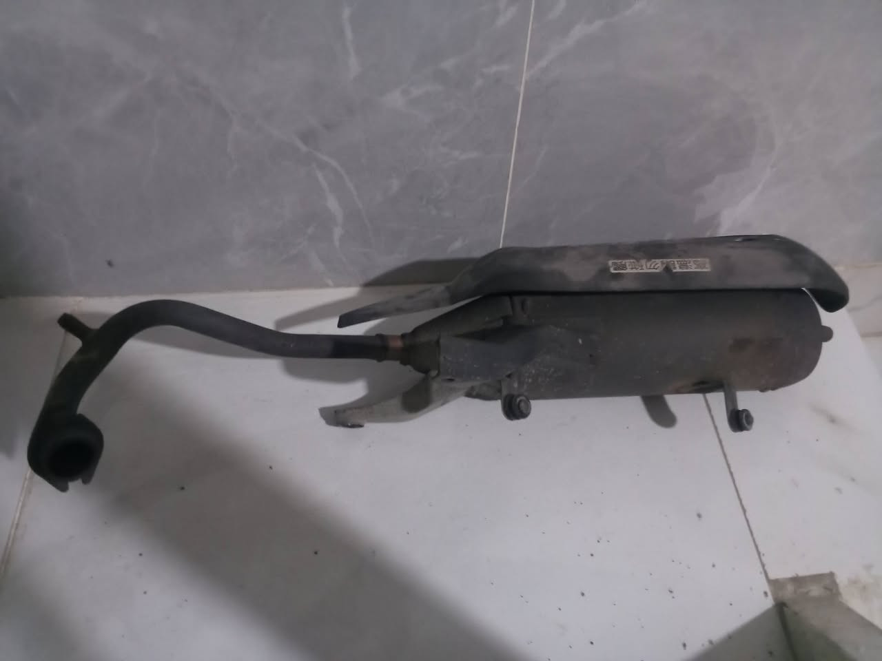 صلنصه للبيع مال بوليس كاتم السعر 45 وبيها مجال ***********
