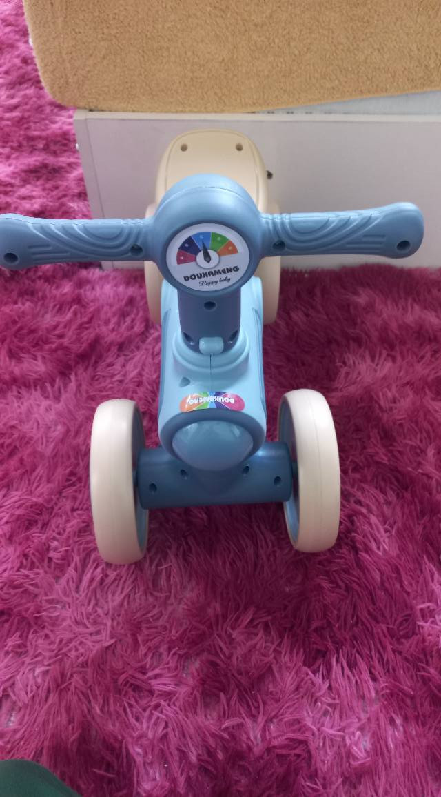 هاذا البايسكل للبيع بعده بلكارتون خلي سعرك وبلعافيه


**إذا كنت صاحب هذا الإعلان وتريد حذفه لأي سبب، رجاءا أرسل رسالة إلى الدعم الفني**