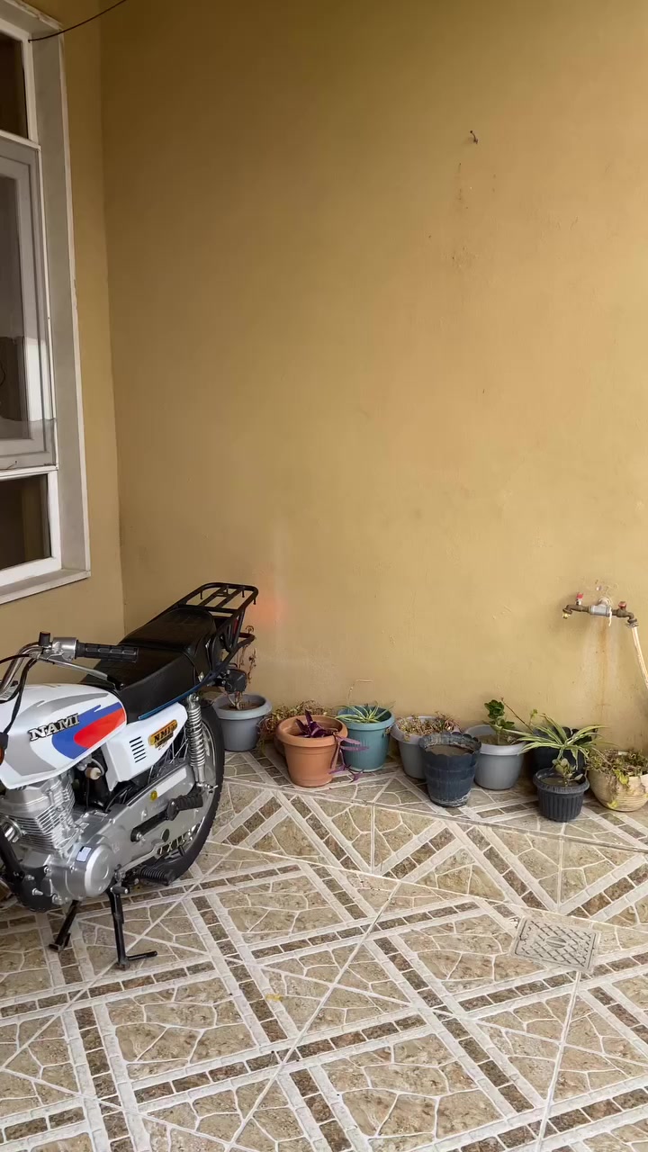 للبيع نامه شلامجه اصل موديل ٢٥ الدراجه صارلها شهر من شديتها الدراجه ميعوزلها برغي الدراجه احلا من الصور 
استفسار عا واتساب *********** 
مكاني موصل حمدانيه
