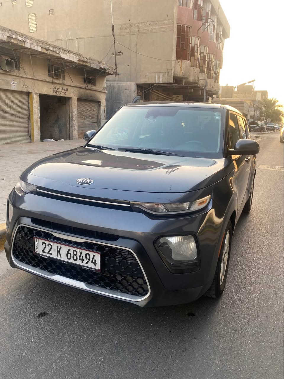 السلام عليكم عندي كيا صول 2020 للبيع وارد امريكي كلين السيارة بدون صبغ حادثها دعامية امامية فقط رقم اربيل بأسمي تريد تحويل تريد وكالة مواصفات 
1-شاشة جبيرة 
2-كامرة دوارة 
3-مكينة 2000 دوش المرغوب 
4-رادار امامي 
5-رادارات جانبية 
6-ويل كروم 
7-نظام كار بلي 
8-تحديد مسار 
وبعد بيها مواصفات هواية مكانها بغداد الطوبجي رايدها ب 128 وبيها مجال للاستفسار الاتصال *********** بغداد, العراق
