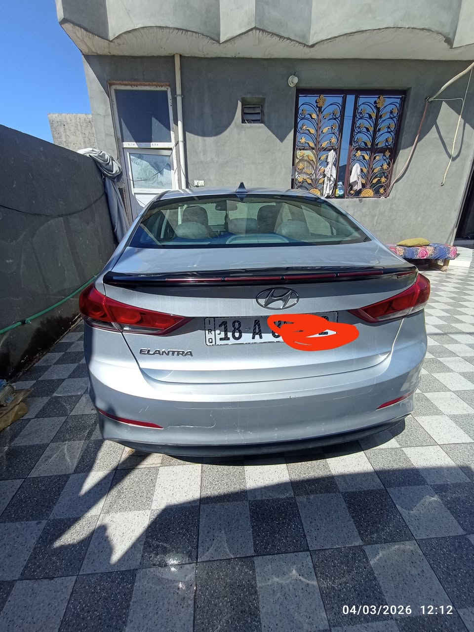 الانترا 2017 امريكي رقم بابل  حادثة فقط شبر من البنيد السعر 127 وبيه مجال ماشية 190 الف *********** السونار مرفق ويه الصور مكانة بابل محاويل ناحية الأمام
