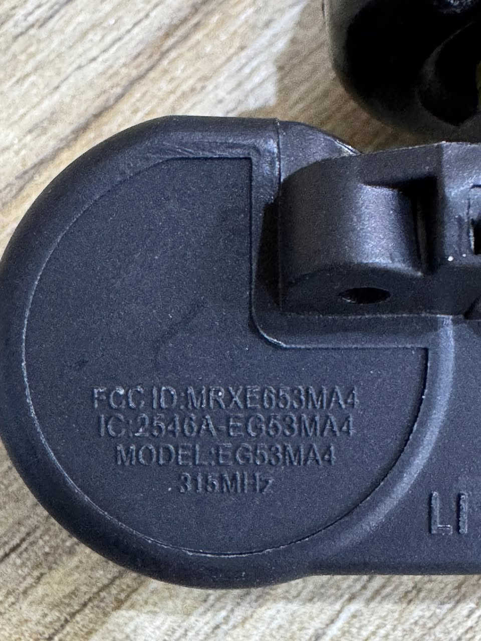 حساس تاير 315 اصلي
يرهم لسيارة ايكونكس وامبالا وهواي انواع شفروليت 
السعر 10الف الحساس الواحد


**إذا كنت صاحب هذا الإعلان وتريد حذفه لأي سبب، رجاءا أرسل رسالة إلى الدعم الفني**