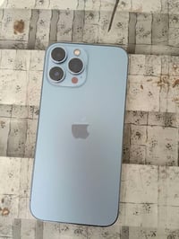 ايفون امريكي • نضيف • بطارية ٩٥