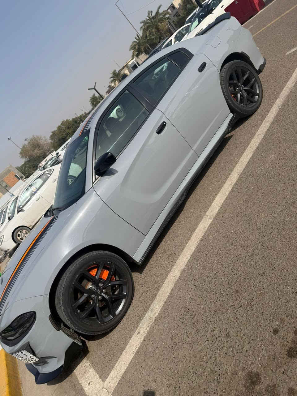 تحيه طيبه السلام عليكم
دوج جارجر 2022 SXT بلاك توب قطعة واحدة صبغ

وارد امريكي حادث موضوح صور 

-العداد 32 الف ميل 

- بصمة 

- حساس خلفي وامامي 

-شاشة كبيرة 

- كامرة خلفية دوارة 

- تشغيل عن بعد 

- قطعتين تبريد 

- كراسي كهرباء 

-لايت زينون

-ويل كب 20,

باقي مواصفات معروفة

رقم بغداد بسمي 

، السعر 253$  وبيهه مجال 

أي استفسار  

*********** 

مكان بغداد الدوره شارع المحكمة
