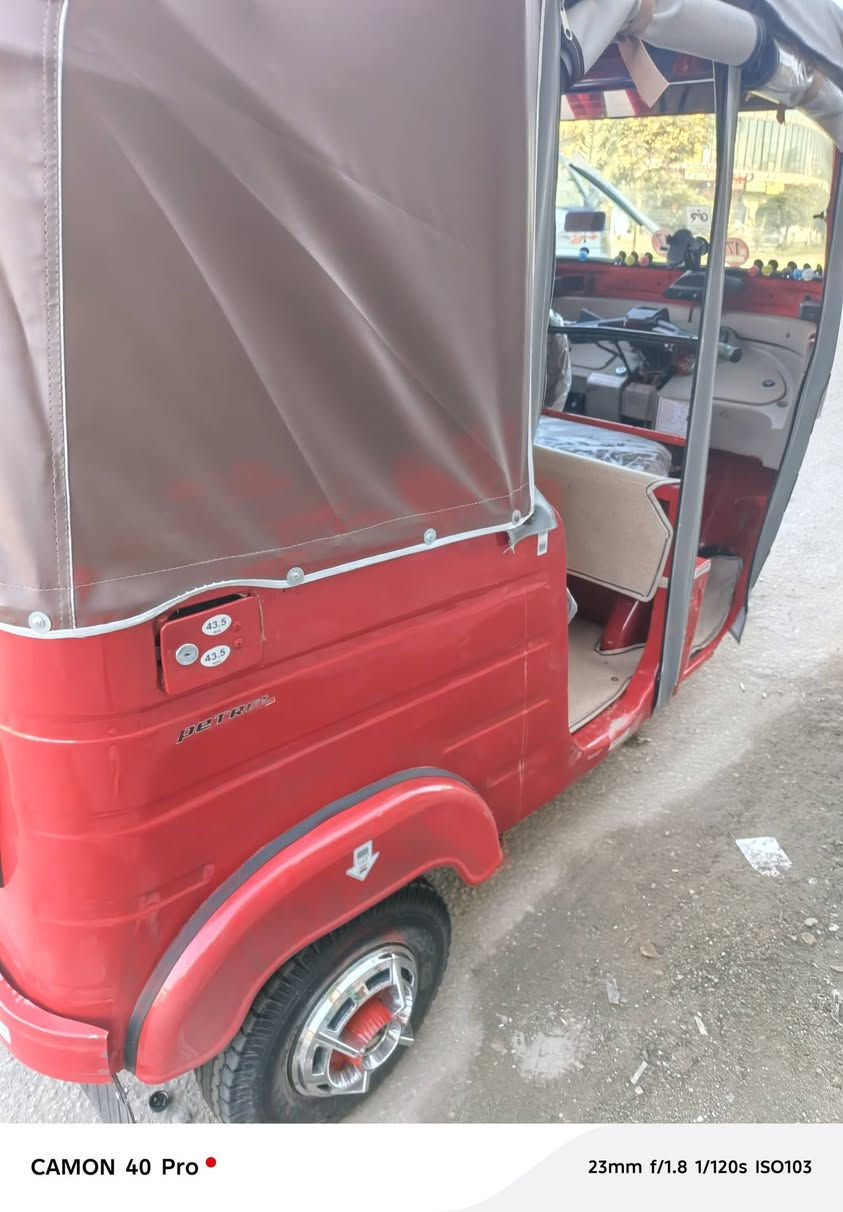 سلام عليكم تكتك 18 جاهزه من كلشي مكان كربلاء سعر4  ***********,,,***********
