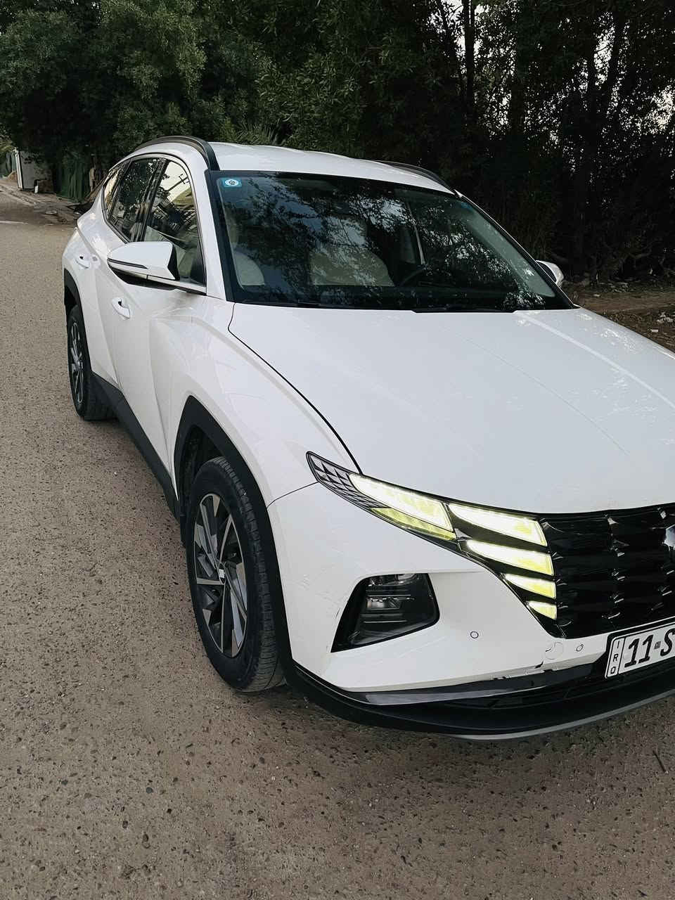 السلام عليكم
توسان ٢٠٢٤ خليجي كفاله عامة لا صبغ ولا بارد 
فول مواصفات عدا بنراما 
بصمة 
تشغيل عن بعد
كشنات كهرباء 
سايد بريك بصمة 
بردات خلفية 
شاشة ديجتال
لايت زنون 
داخل لون ابيض
تبريد قطعتين 
نضام ترحيب
رقم بغداد باسمي عارضها ٢١٢ ورقه
 لاتصال ***********
مكاني بغداد حي العامل
