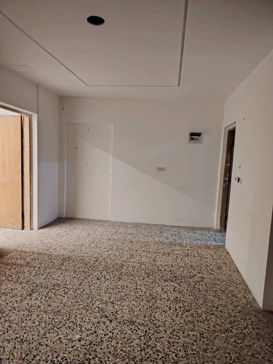 مشتمل إيجار أرضي غرف نوم وهول ومطبخ وصحيات
خلف مطعم فوانيس بل جمعيه
مراجعه مكتب الأهرام لعقار والمقالات شارع 60قرب مجمع الضامن الطبي *********** بيه واتساب ***********
