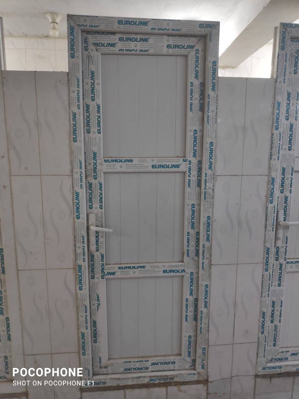 للبيع
باب الصغير..على30
الباب الكبير..60
الشباج...75
سندويج 200 
وبيهن مجال قليل 
***********📞
     
☝🏼
