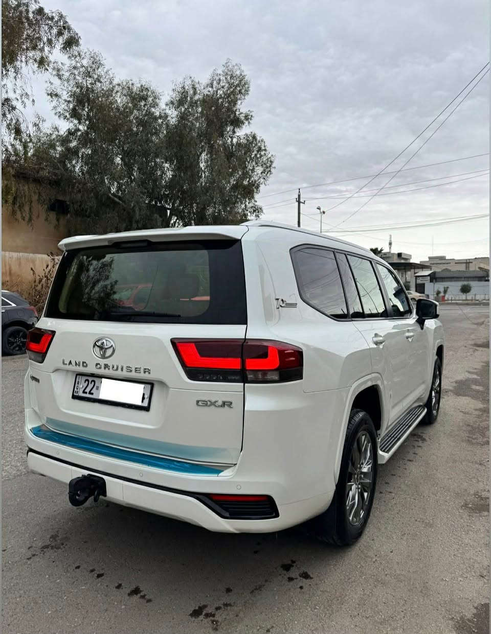 لاند کروزەر ٢٠٢٢ شریکە جیهان رەقەم ١ سێ شاشە ٥٣٠٠٠کم رۆشتوە هەتا بڵێی سەیارەکە پاکە هەموو شتی نوێیە 
ژ.م:*********** أربيل, العراق
