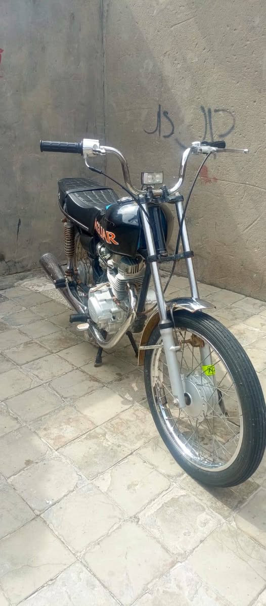 *********** بصره حي طارق السعر 450 وبيها مجال
