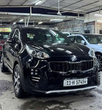 للبيع كيا سبوتج خليجي  مكينه 2400  ماشيه : 66000 KM 2018 بيها صبغ بوني...