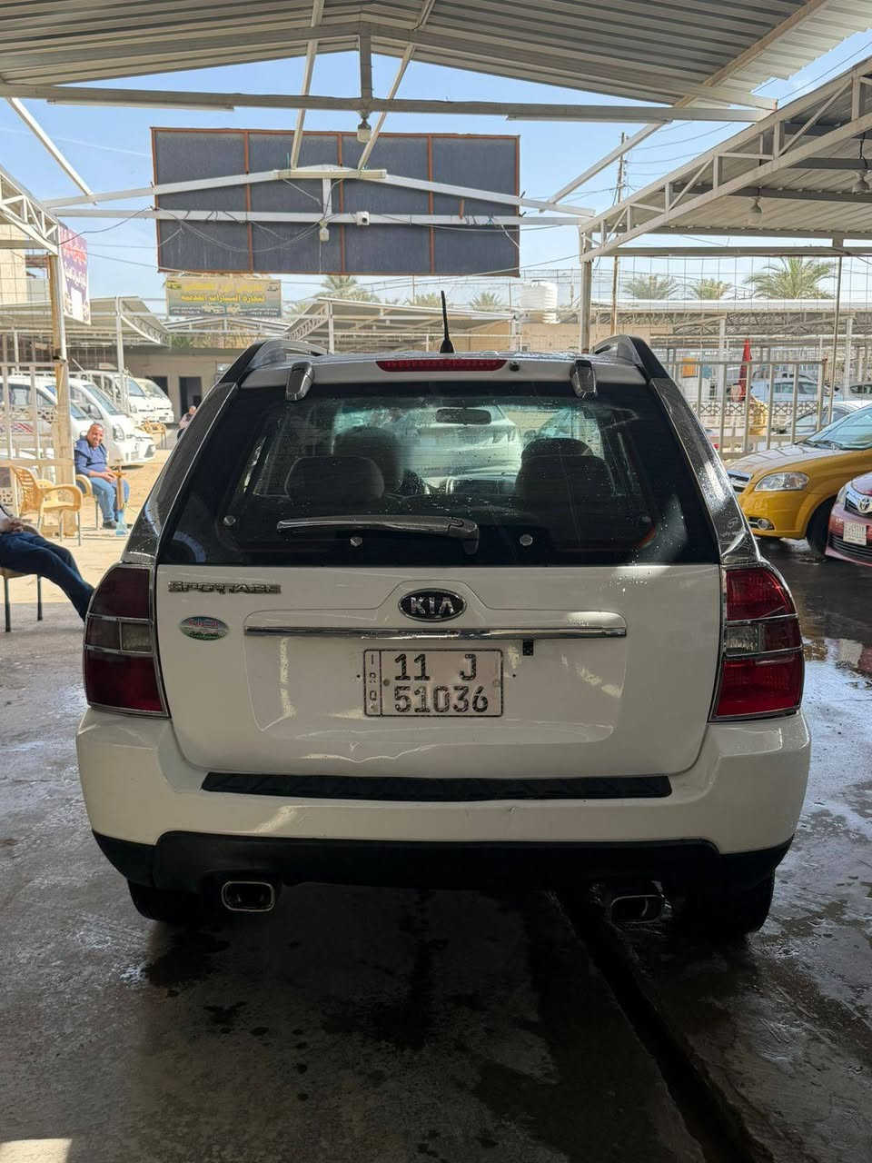 السلام عليكم للبيع او مراوس حسب القناعه سبورتج 2009 خليجي محرك 2000دوش بلادي ع الشركه داخل بيجي شاشع كامره رقم بغداد الدولي الجديد تحويل مباشر بيهه جاملغ مبدل بلادي بدون صبغ والقديم موجود بل صور والباقي كفاله حته من البارد السعر 122 بيهه مجال مكاني بغداد اليوسفيه ***********
