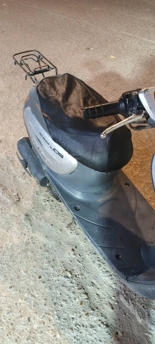 السلام عليكم دراجة منغولي مفتوحه ولباقي كله ابلاد حلوه مكينة ناعمة تخبل سعره 300 ناصريه المركز ***********
