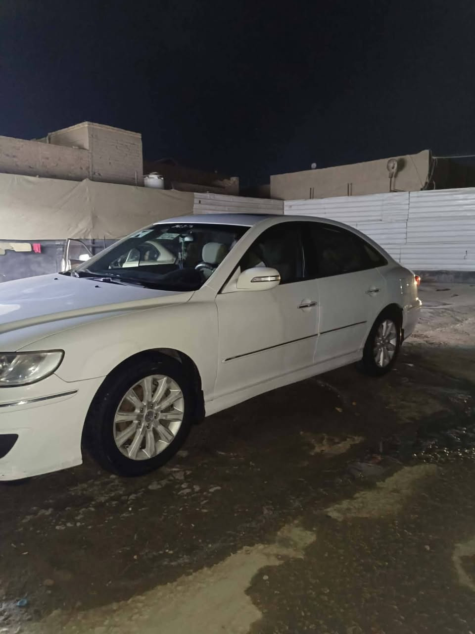 السلام عليكم ازيرة للبيع خليجي فول المواصفات ماشية 150kحقيقي ظهرها حدث بنيد  للاستفسار ***********
