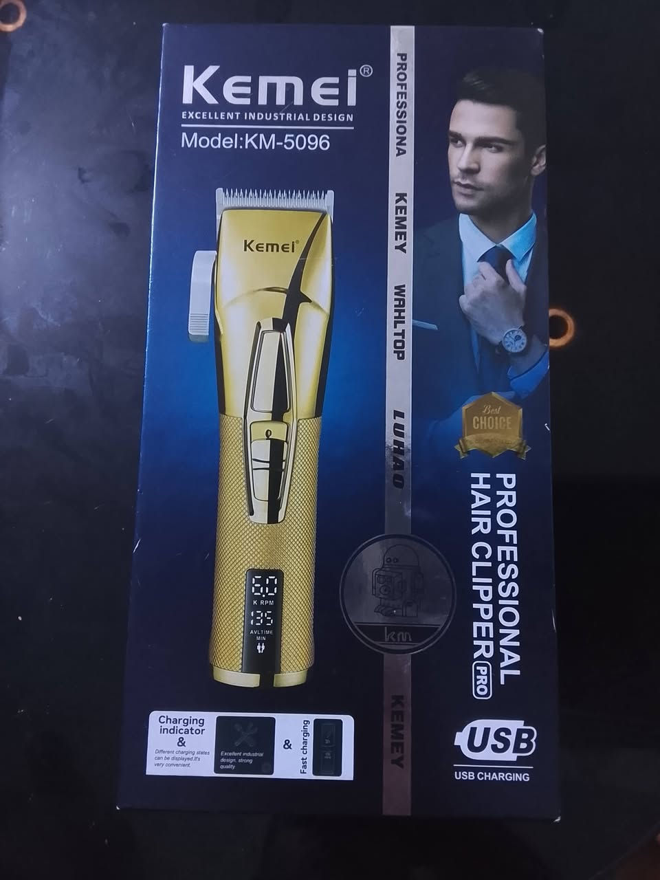 إذا تريد ماكينة قوية ونظيفة للحلاقة، هاي خيار ممتاز سواء للبيت أو للمحل 👌
✂️ المميزات:
تعمل على الكهرباء + قابلة للشحن 🔋
بطارية 2000mAh قوية 💪
استخدام يصل إلى 150 دقيقة 🔥
وقت الشحن 3 ساعات فقط ⏱️
موس DLC (حاد + يتحمل + ما يصدأ) 🪒
مؤشر ضوئي لحالة الشحن 💡
مناسبة للتدريج والحلاقة الدقيقة
📦 الحالة: (حتى ما محلق بيها الله شاهد جبتها وايدي ما ماخذة عليها واصلا ماعندي محل)
💰 السعر: (قيم بل يرضي الله)
📍 الموقع: (بغداد الاعلام)
📩 للجادين التواصل خاص


**إذا كنت صاحب هذا الإعلان وتريد حذفه لأي سبب، رجاءا أرسل رسالة إلى الدعم الفني**