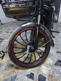 دراجه للبيع شحن أربع سريع شغاره وتمشي 5 باتري الكبار اشايره كله شغار ا...