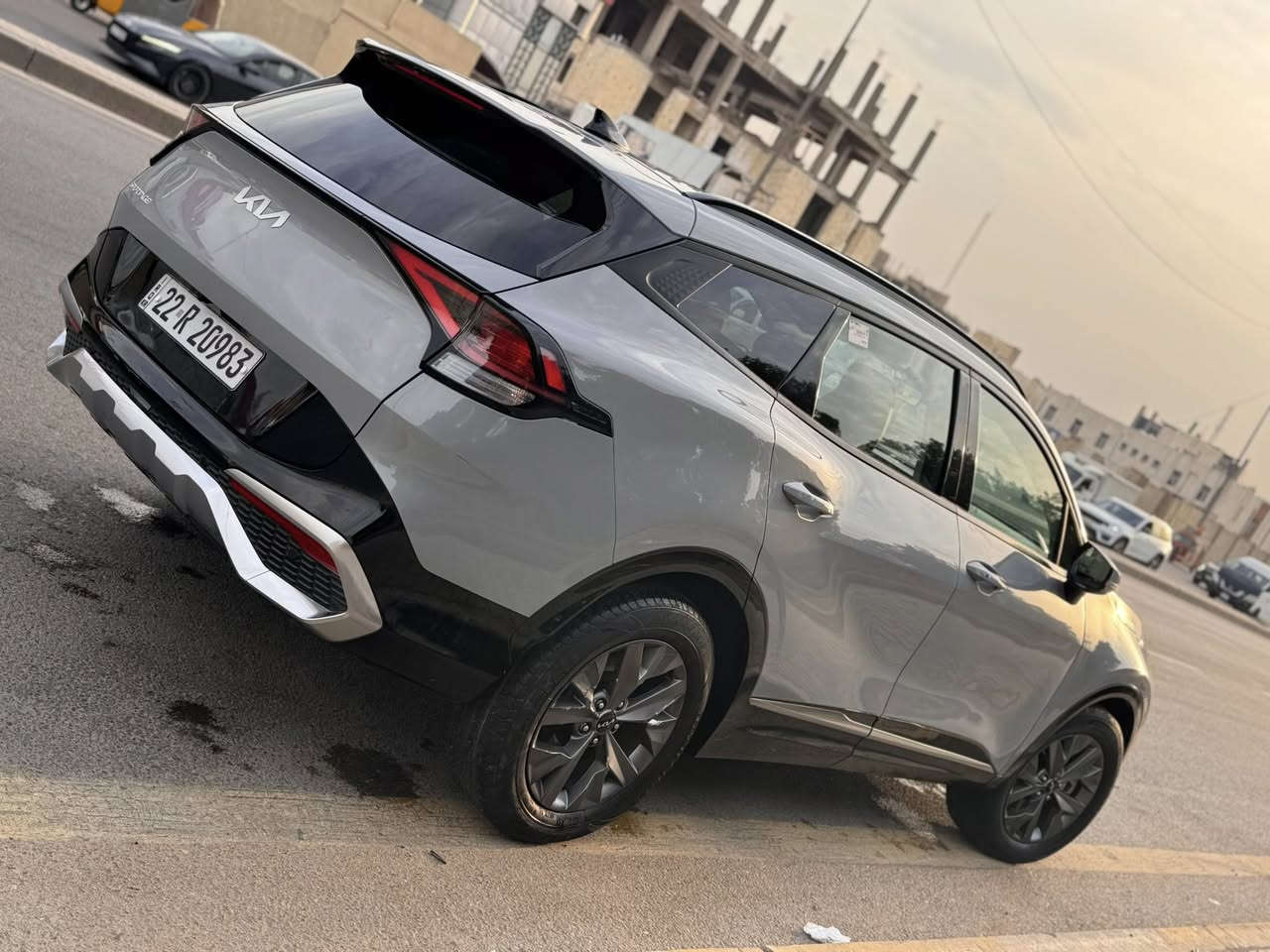 لبيع كيا سبورتج موديل 24 وارد امريكي فئه SX  ماشيه 19 ميل حادثه جاملغ وباب ايرباك برده فقط وراجع سستم وبيهة كلير نص الجنطه من امريكا بدون ضرر 
السياره فول مواصفات
بانوراما 
كشنات جلد كهرباء وتدفئه 
جنطه كهرباء 
حساسات خلفيه
شاحن وايرليس
شاشه دجتل
سستم صوت هارمن كاردون
السونار مرفق بالمنشور مع صور الحادث
مكاني بغداد السعر 219 وبيه مجال
***********
