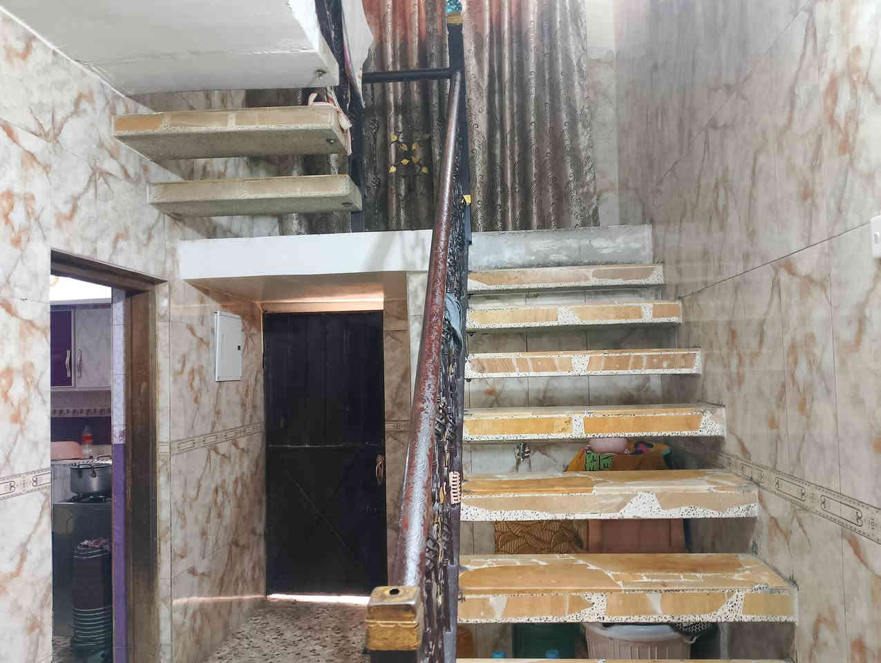 سلام عليكم جميعا..بيت للبيع مساحة 200متر الواجهة 10متر نزال 20متر
طابو صرف شارع مكتبة رؤى قرب مدرسة الفارس..بناء جديد مربع المسيح..التواصل ***********ابو حسين
