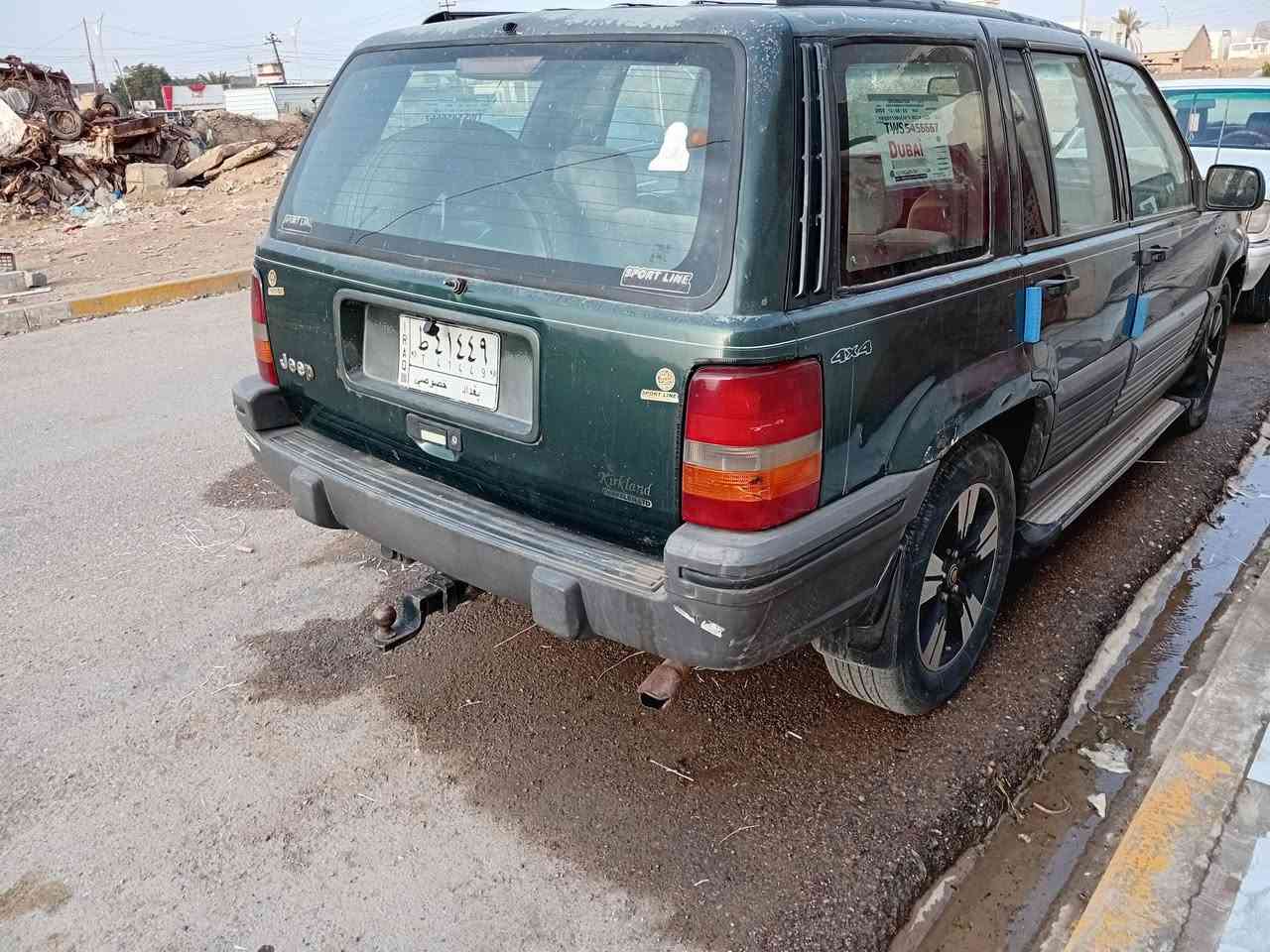 السلام عليكم جيب شيروكي موديل 95 رقم بغداد تحويل مباشر سنويه جديده مكينه وكير بلاد مكفولات دواخل جديده سياره بدون ظربه بدون صبغ بلاد تخم تاير صدر حلو سعرها 45 وبيها مجال اللشراي ***********
