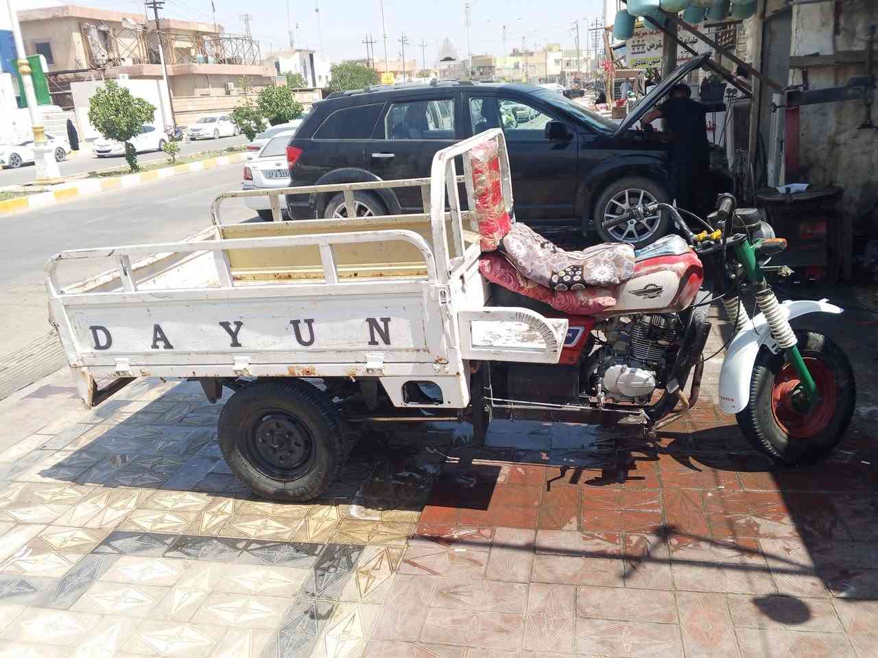 سلام عليكم  ستوته البيع اوراق كاماله
مكينه جديده  ب 900 و 50 ستوته جديده  واورقه جددد ما نقصه ربع مال شقال اشراي يخابر مكالف بل نشرر  وبيه مجال قاليللللللل رقم ***********
