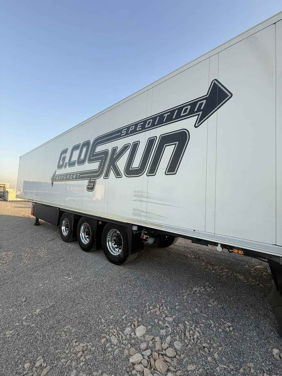 براد        جديدا ستندره سمكه5.   ***********.  2014
