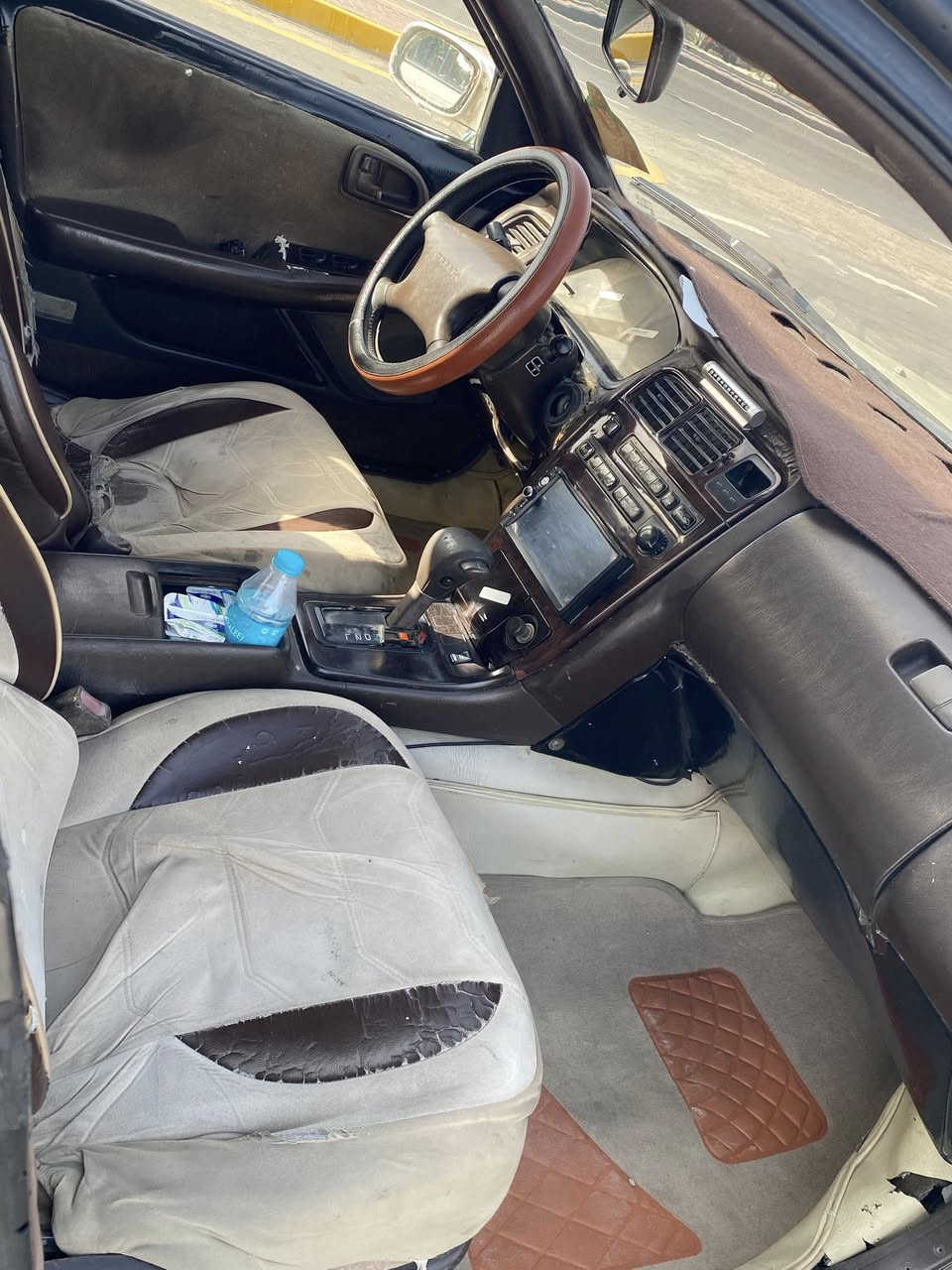 كرسته نفخ مشروع وطني راعيه بل بصره مداور ثاني يوم الالعنوان  البصره  موديل 1993/رقم واسط سنويه 2028تنتهي /فقط كصت قماره حداديه من طول الطول جديده باور بل كارتون توه شاده /***********//سعر $$40￼
