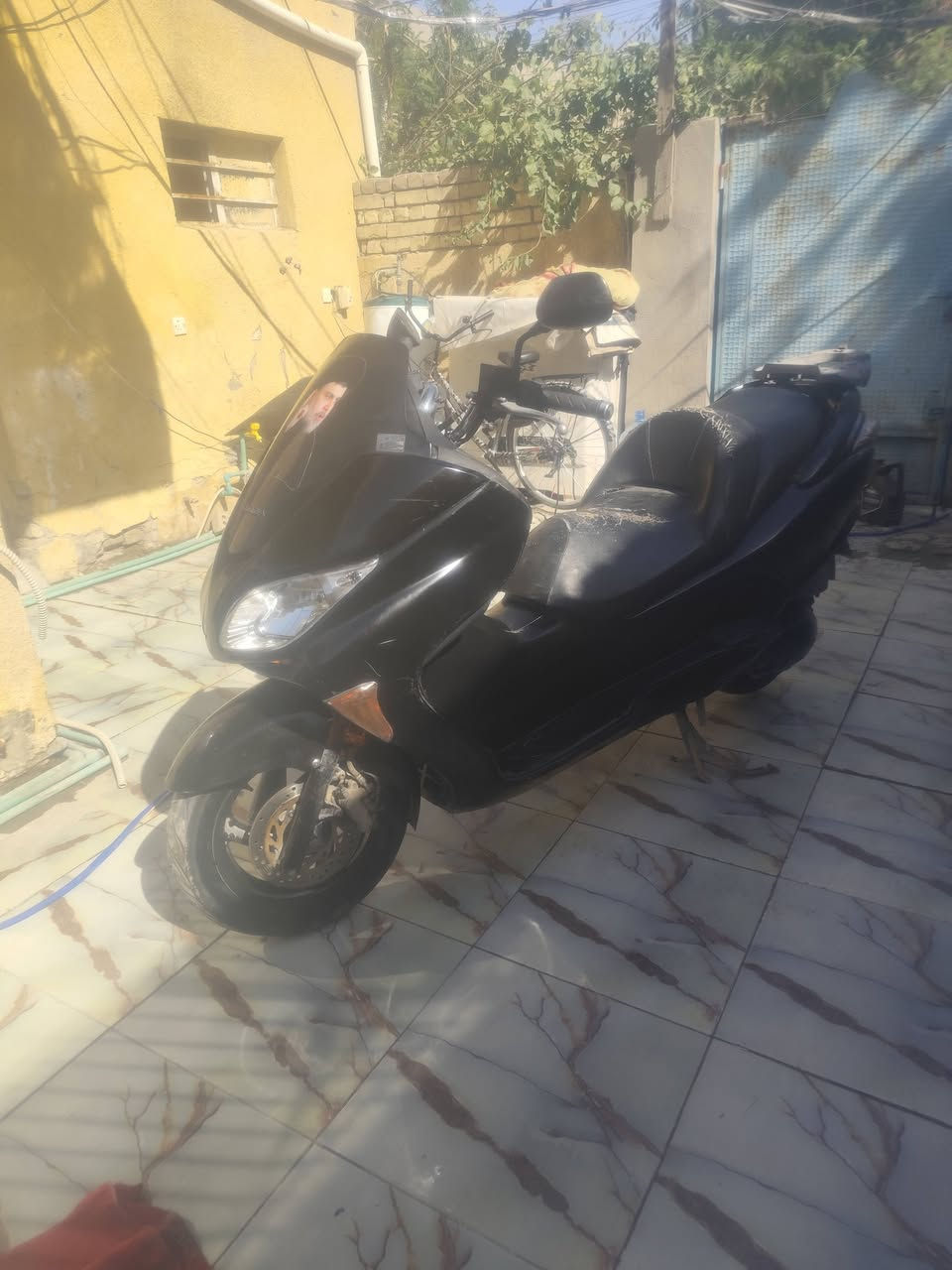 السلام عليكم
09عميه بلاد مثل مامو ضح بالصوره مابيهه اي نقص
السعر مليون 
***********
موشراي لا اتعبني
