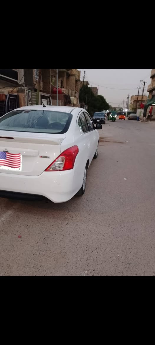 السلام عليكم
نيسان سني هندي بليته زركه 
مكفواله من الصبغ 
رقم اربيل 
موديل 21 
عنواني بغداد البياع 
السعر 110 وبيه مجل شي قليل 
هاتف ***********

