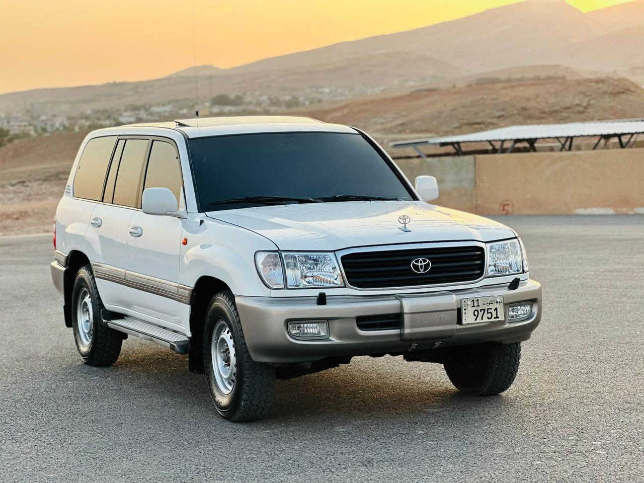 مونيكا 
موديل 2000 
سعودي اسلي
فول فول مواسفات vxr
ته فاسيلي سه ياره كه.ش 👇
*********** أربيل, العراق
