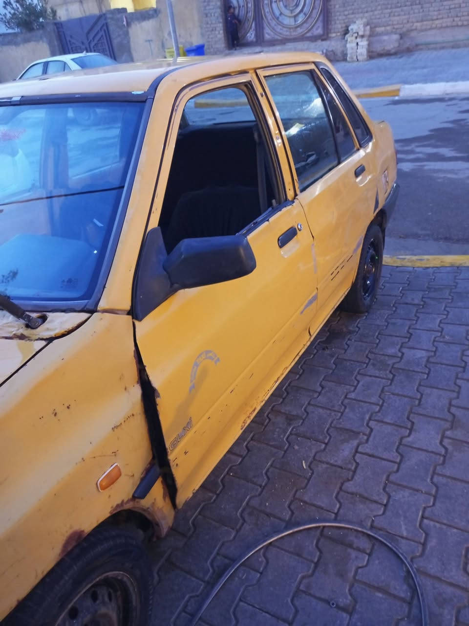 السلام عليكم سايبه مديل ١١ للبيع 
رقمها نجف رقم راعيها راح مني اتكفل سرقه وعشاير 
مكينه وكير كيه برايد جدد صدرها نضيف 
مكاني كوت رقم تليفون ***********
