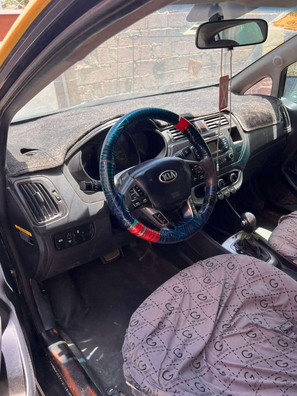 للبيع ريو مديل ٢٠١٢ سياره حلوه حادثها جاملغ فقط مكينه كير خير من الله سياره وارد امريكي رقم بغداد تحويل ثاني يوم سعر خاص او اتصل ع رقم والرد سريع سعر مناسب 
  
اتصال***********
