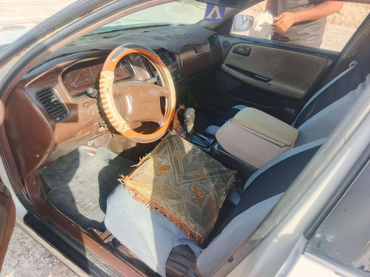 السلام عليكم كرستا نفخ للبيع مديل 2000 رقم بصرة انكليزي سياره تبريد كهربائيات كلهه شغالة مكبنه وكير خير من الله  تخم تاير جديد ضربة بالجنطة جهة العبري بس سيارة جاهزة مجهزة المكان القرنة الشرش السعر 48$ وبيها مجال حك الجية ***********
