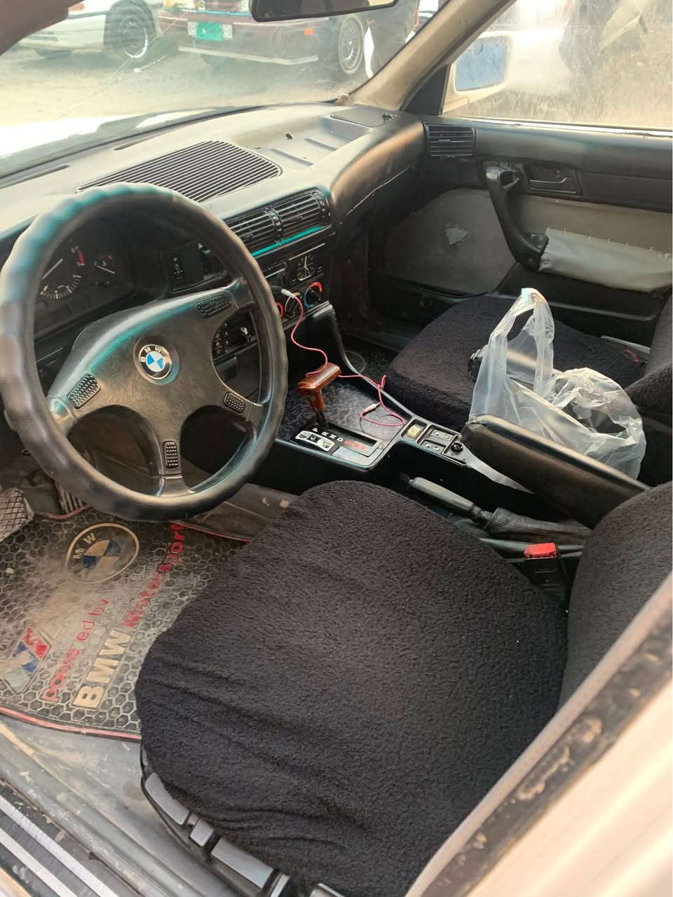 Bmw 525Ai
موديل ١٩٩١
مةكينة ٢٥ ى فةل
ماشاءالله ى دةوى مةكينة هةتا تةماشا نةكةى نازانى فةلة
گيرتوماتيك
گيرو مةكينة بةشةرت
تةقةو رةقةبةشةرت
سةيارةكة يةك دينار مسرةفى نية
٤ تايةو ويلى حسير
پةردة بيلادى
تةبريد ساردو گةرم
بيليدانة سةيارةكة

سةيارةكة اوةلياتة سةنةوى جيراية
وةسلى سةنةوى لةكةلة
اوةلياتى بةشةرت
سعرى ٢٦ و معامةلة گورينةوةش دةكةم أربيل, العراق


**إذا كنت صاحب هذا الإعلان وتريد حذفه لأي سبب، رجاءا أرسل رسالة إلى الدعم الفني**